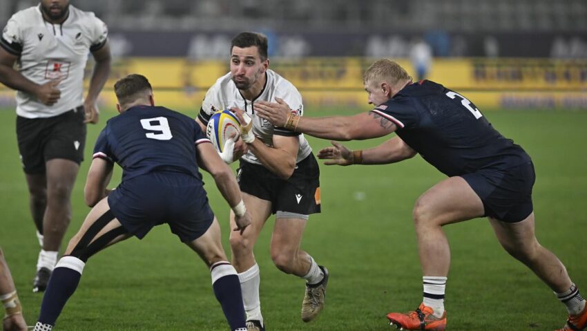 „Stejarii”, scuturați amical de americani