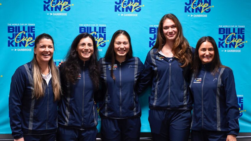 Naționala feminină de tenis a României, în derivă