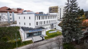 Noul spital de pneumologie din municipiul Sfântu Gheorghe, predat autorităţilor locale