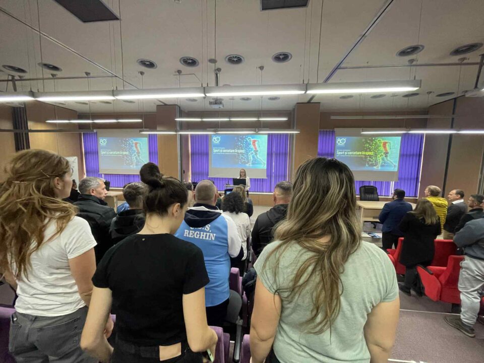 Conferință privind rolul științei în practica sportivă, la UMFST Tg. Mureș
