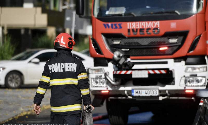 17 persoane au fost transportate la spital în urma incendiului care a izbucnit la un apartament dintr-un bloc situat în Sectorul 5 al capitalei