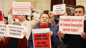 Protest spontan al angajaţilor Camerei Deputaţilor