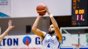 Baschetbaliştii mureşeni joacă, miercuri, restanţa cu Craiova