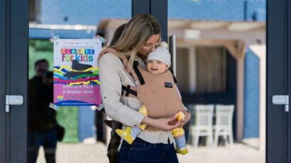 Bebelușii din Mureș și Cluj se vor relaxa pe acorduri de Mozart, Brahms și Bach