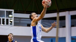 Baschetbaliştii mureşeni, favoriţi în meciul de joi cu Târgu Jiu