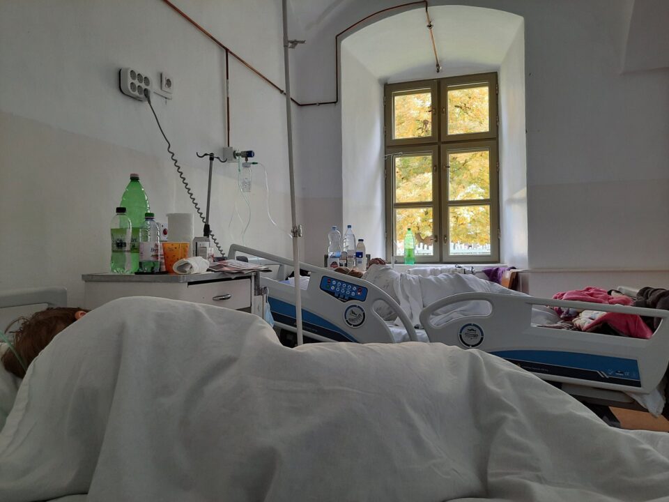 Spitalul de Urgență Miercurea Ciuc suspendă de azi vizitele, din cauza infecțiilor respiratorii
