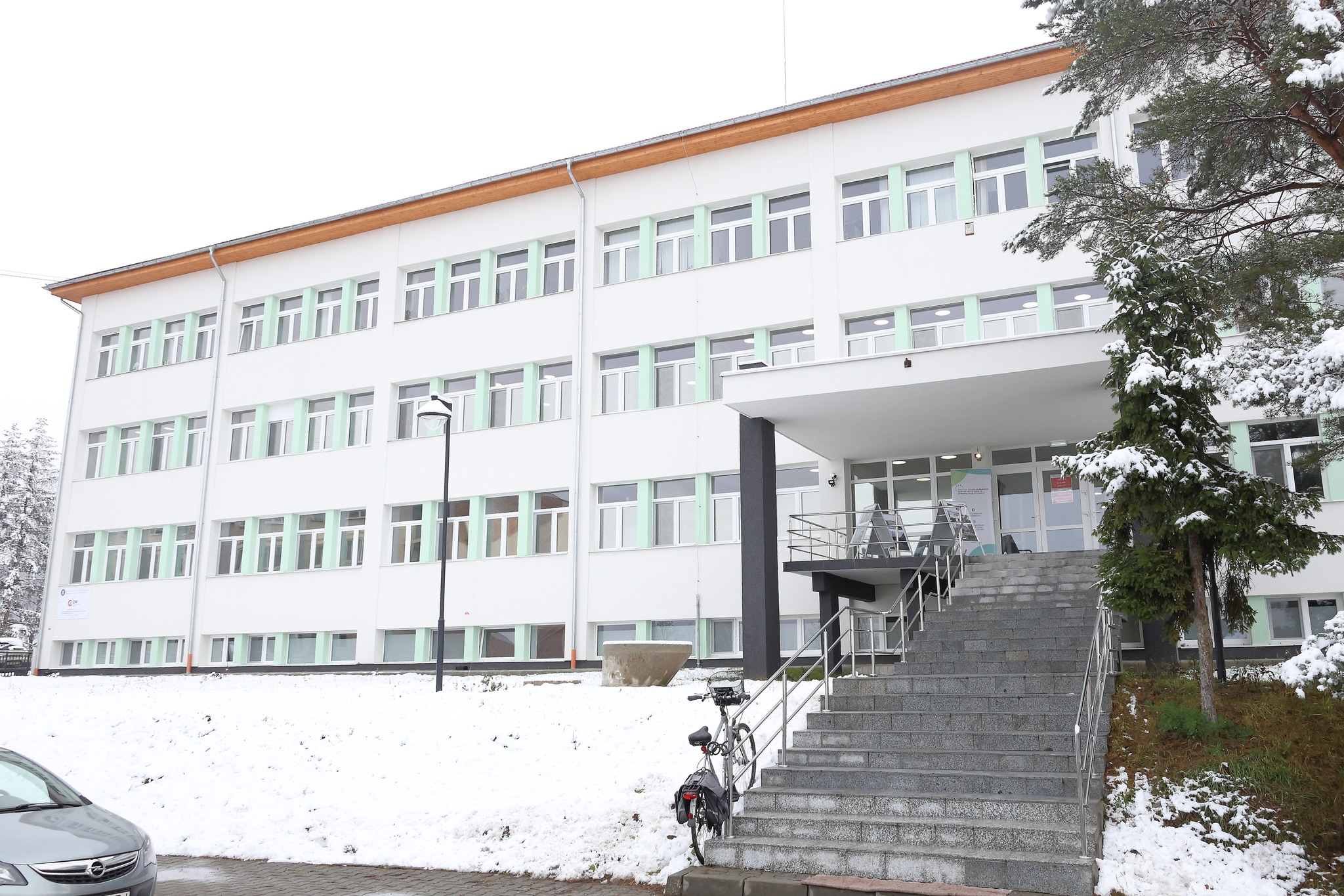 Programul de vizitare a pacienților suspendat în 4 secții ale SCJU M. Ciuc