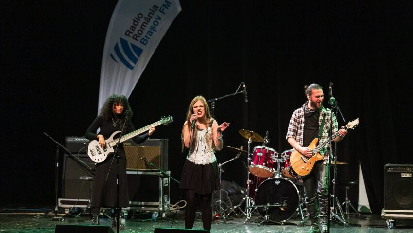 Radio România Brașov organizează, pe 12 decembrie, la Cisnădie, cea de-a III-a ediție a competiției muzicale Battle of the Bands