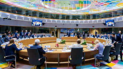 Liderii europeni au decis să ajute Ucraina cu 90 de miliarde de euro, printr-un împrumut cu dobânzi plătite din bugetul European