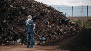 Deşeurile din judeţul Covasna, analizate pentru o colectare şi reciclare mai eficiente