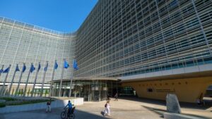 Comisia Europeană a prezentat un plan ambiţios pentru combaterea bolilor cardiovasculare, principala cauză de deces în Uniunea Europeană