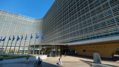 Comisia Europeană a prezentat un plan ambiţios pentru combaterea bolilor cardiovasculare, principala cauză de deces în Uniunea Europeană