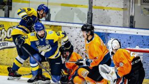 Hocheiștii Coronei, eșec neașteptat cu Fenestela