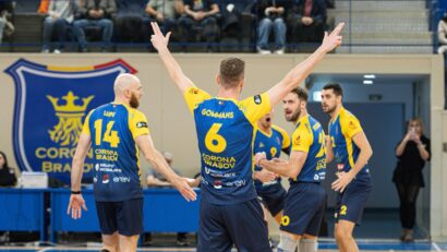 Voleibaliștii brașoveni întâlnesc Steaua în deplasare
