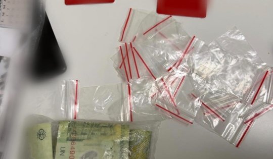 Nouă persoane au fost arestate preventiv pentru trafic internaţional de droguri de risc şi mare risc