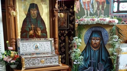 Slujbă de mulţumire şi de binecuvântare, în noaptea dintre ani, în toate bisericile