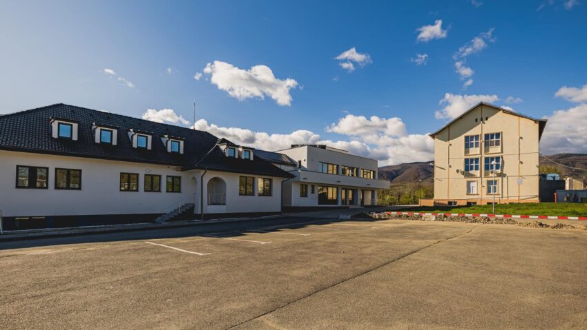 Verificări la Spitalul Orăşenesc Cisnădie, după ce o asistentă medicală a fost arestată preventiv pentru omor