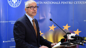 Ministrul justiţiei, Radu Marinescu, este aşteptat în faţa deputaţilor, la dezbaterea „Ora Guvernului”