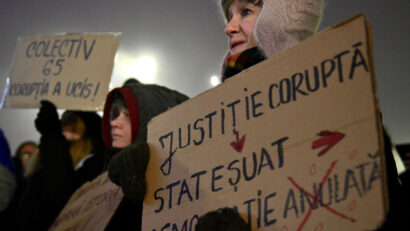 A fost a cincea seară de proteste, cu şi mai mulţi oameni în stradă, la manifestaţiile pentru o justiţie curată