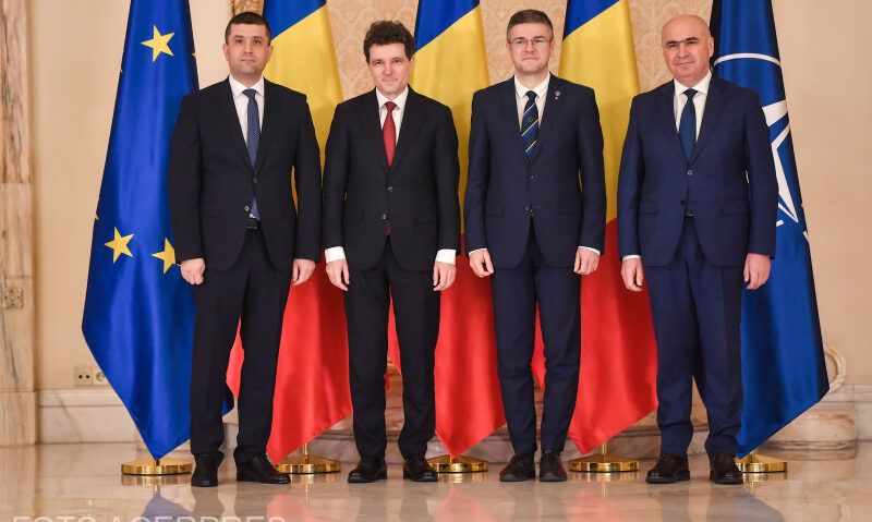 Miniştrii Apărării şi Economiei au depus jurământul la Cotroceni