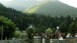 Staţiunea Băile Tuşnad îşi reface zonele verzi cu sprijinul oraşelor înfrăţite