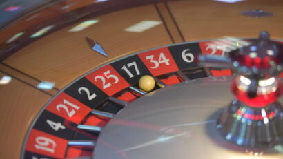 Cuplu acuzat că a folosit o cameră spion și căști pentru a câștiga aproape 600.000 de lire sterline la un cazinou