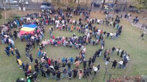 Elevii de la ”Unirea” la doresc colegilor mai mici ca anul viitor să se bucure de școală