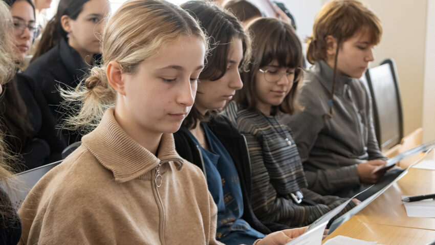 Noile programe școlare pentru liceu sunt în dezbatere publică până vineri