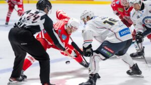 Braşovul şi Gheorgheniul se înfruntă la hochei