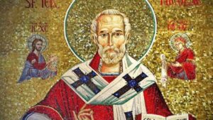 Creştinii îl sărbătoresc astăzi pe Sfântul Nicolae, unul dintre cei mai populari sfinţi, de care se leagă tradiţia oferirii de daruri copiilor