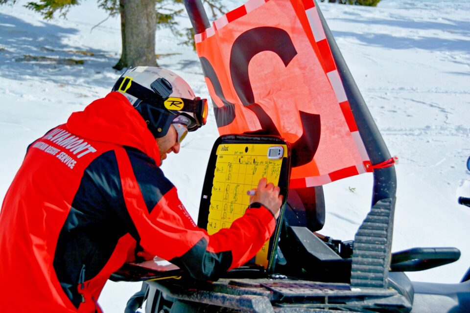Două grupuri de turiști au rămas blocate ieri în Munții Călimani