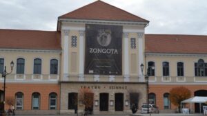 Aproape 3.000 de creații vor fi proiectate pe Teatrul „Tamási Áron” din Sfântu Gheorghe