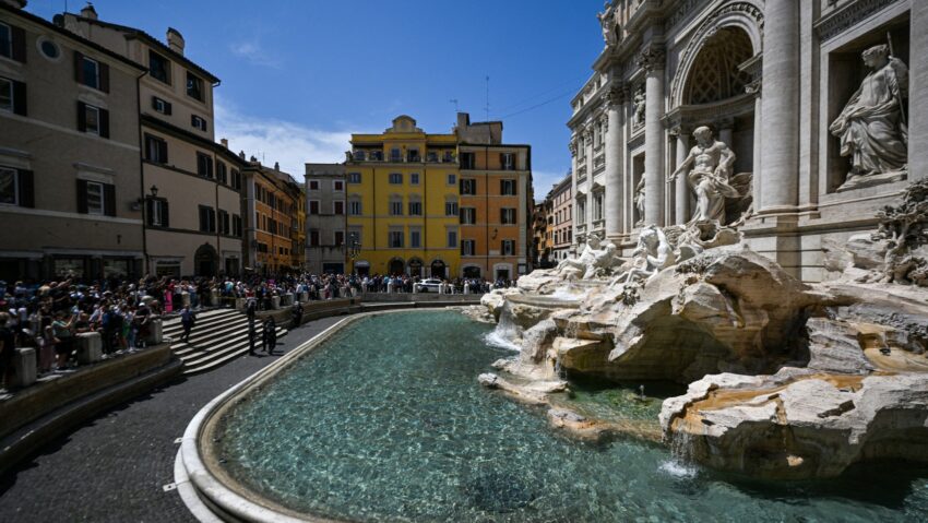 Din 2 februarie, turiştii vor plăti doi euro pentru a vizita Fontana di Trevi
