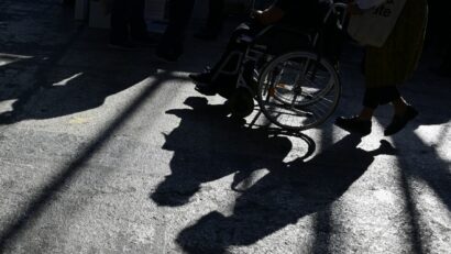 Facilități la roviniete și transport interurban pentru persoanele cu dizabilități din Mureș