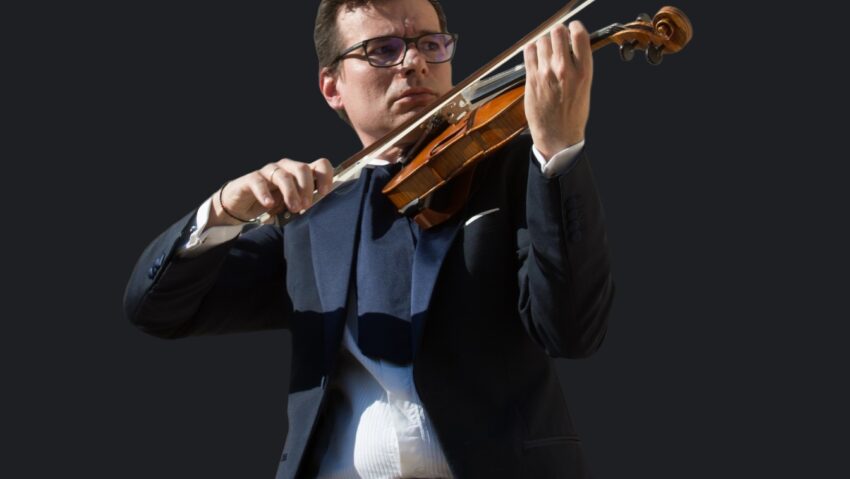 Mozart 270, Alexandru Tomescu , Sala Radio