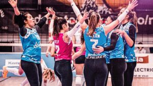 Medicina și Corona, învinse la volei feminin