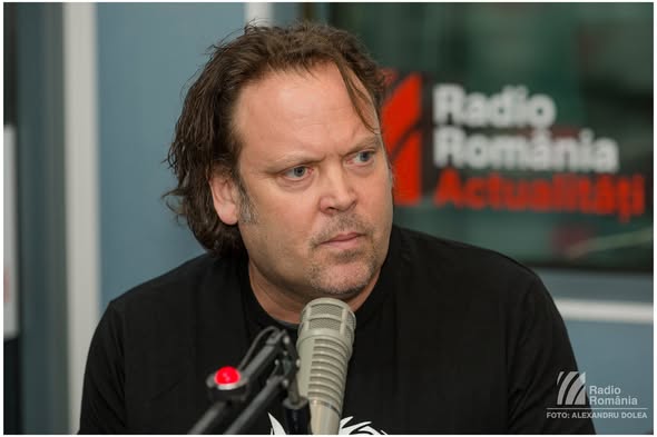 Imaginile din Târnăveni promovate într-un turneu mondial de Charlie Ottley