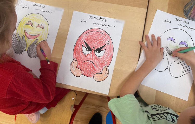 Expoziție dedicată nonviolenței în școli, organizată la Miercurea-Ciuc de IPJ Harghita