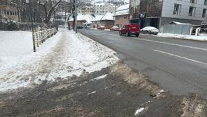 Trotuarele din Tg. Mureș, pline de zăpadă! Poliția Locală promite amenzi