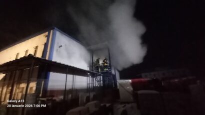 Incendiu la o hală din municipiul Gheorgheni
