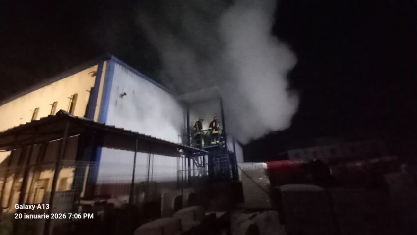 UPDATE Incendiu la o hală din municipiul Gheorgheni