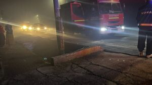 Patru persoane rănite ușor într-un accident rutier produs aseară în municipiul Târgu Mureș