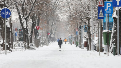 Mai bine de jumătate din țară intră sub cod galben de ger