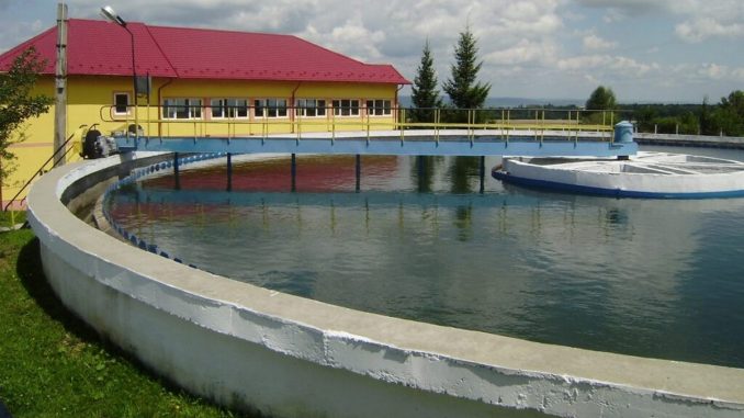 Locuitorii orașului Victoria și din trei comune brașovene au, din nou, apă potabilă