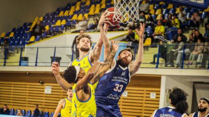 Baschetbaliştii mureşeni, meci cu Petrolul Ploieşti