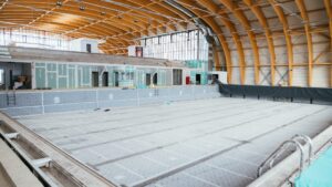 Bazinul de înot din Târgu Secuiesc ar putea fi finalizat în luna mai