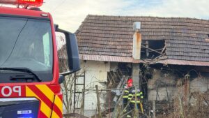 Două persoane decedate în urma unui incendiu la Suseni, Mureș
