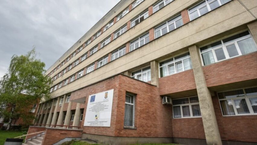 Primele două decese cauzate de gripă în judeţul Sibiu în acest sezon