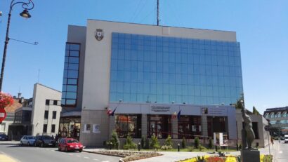 Impozitele pe locuinţe rămân la nivelul minim permis de lege în municipiile Sfântu Gheorghe şi Târgu Secuiesc