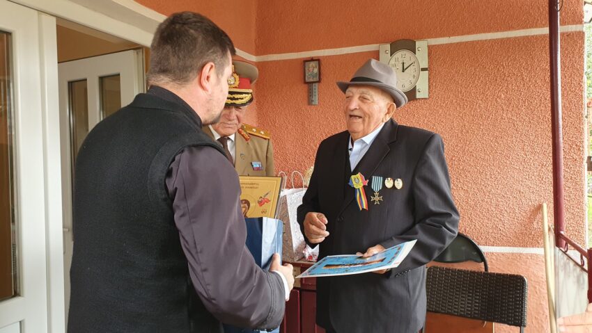 A încetat din viaţă ultimul veteran de război din localitatea mureșeană Sânpetru de Câmpie